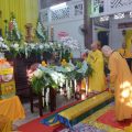 Đức Pháp chủ GHPGVN dâng hương tưởng niệm húy nhật Trưởng lão Hòa Thượng Thích Minh Châu - Ảnh: Bảo Toàn/BGN